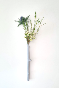 Twiggy wandvaasje blauw small 